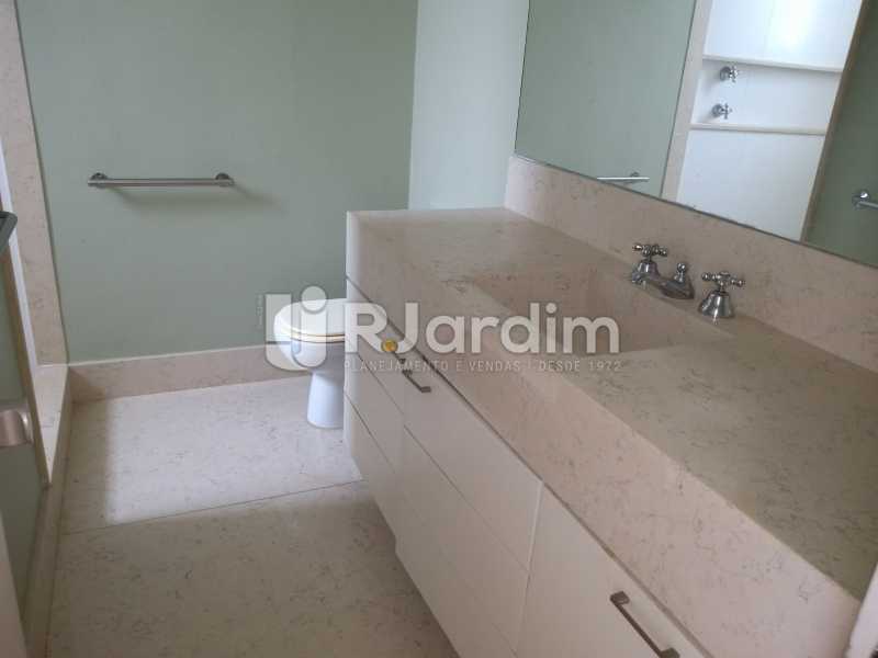 Conheça banheiro do imóvel - Cobertura À Venda - Ipanema - Rio de Janeiro - RJ - LACO30258 - 23 banheiro - Cobertura À Venda - Ipanema - Rio de Janeiro - RJ - LACO30258 - 23