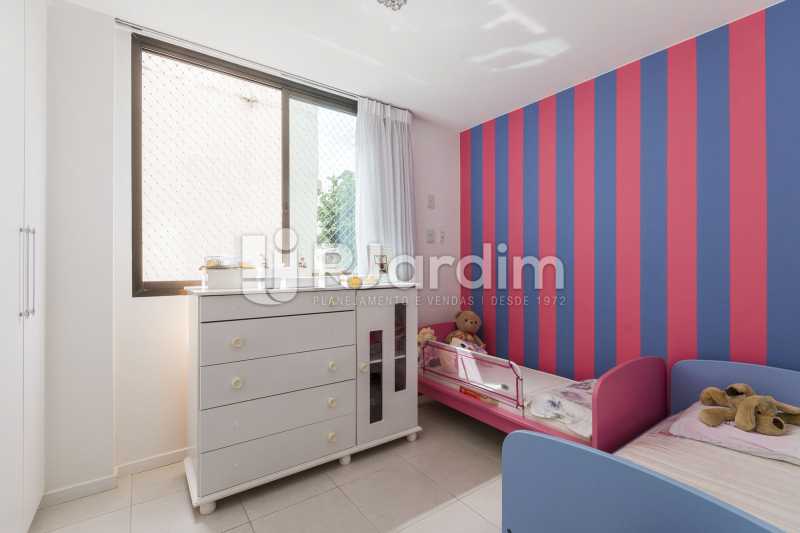 Conheça Quarto 1 do imóvel - Apartamento À Venda - Barra da Tijuca - Rio de Janeiro - RJ - LAAP31885 - 7 Quarto 1 - Apartamento À Venda - Barra da Tijuca - Rio de Janeiro - RJ - LAAP31885 - 7