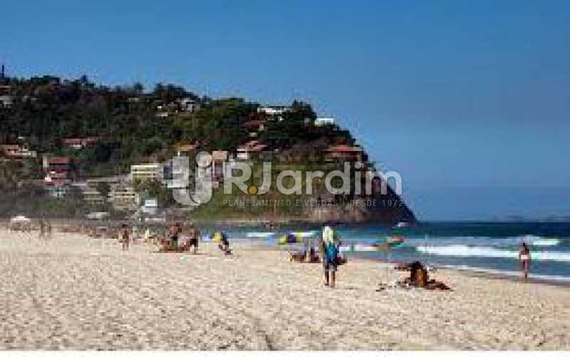 Conheça Próximo a praia do imóvel - Apartamento À Venda - Barra da Tijuca - Rio de Janeiro - RJ - LAAP31885 - 20 Próximo a praia - Apartamento À Venda - Barra da Tijuca - Rio de Janeiro - RJ - LAAP31885 - 20