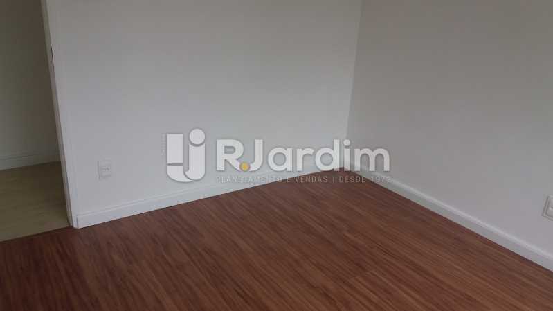 Conheça 1° Quarto do imóvel - Apartamento Para Alugar - Leblon - Rio de Janeiro - RJ - LAAP31892 - 8 1° Quarto - Apartamento Para Alugar - Leblon - Rio de Janeiro - RJ - LAAP31892 - 8