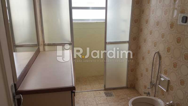 Conheça Banheiro Social do imóvel - Apartamento Para Alugar - Leblon - Rio de Janeiro - RJ - LAAP31892 - 15 Banheiro Social - Apartamento Para Alugar - Leblon - Rio de Janeiro - RJ - LAAP31892 - 15