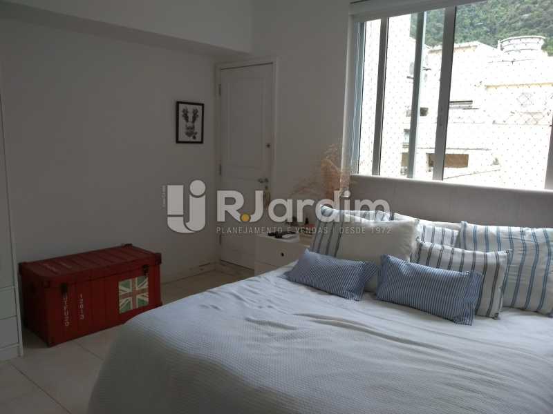 Conheça quarto / segundo piso do imóvel - Cobertura para venda Avenida Alexandre Ferreira,Lagoa, Zona Sul,Rio de Janeiro - R$ 2.600.000 - LACO30259 - 21 quarto / segundo piso - Cobertura para venda Avenida Alexandre Ferreira,Lagoa, Zona Sul,Rio de Janeiro - R$ 2.600.000 - LACO30259 - 21