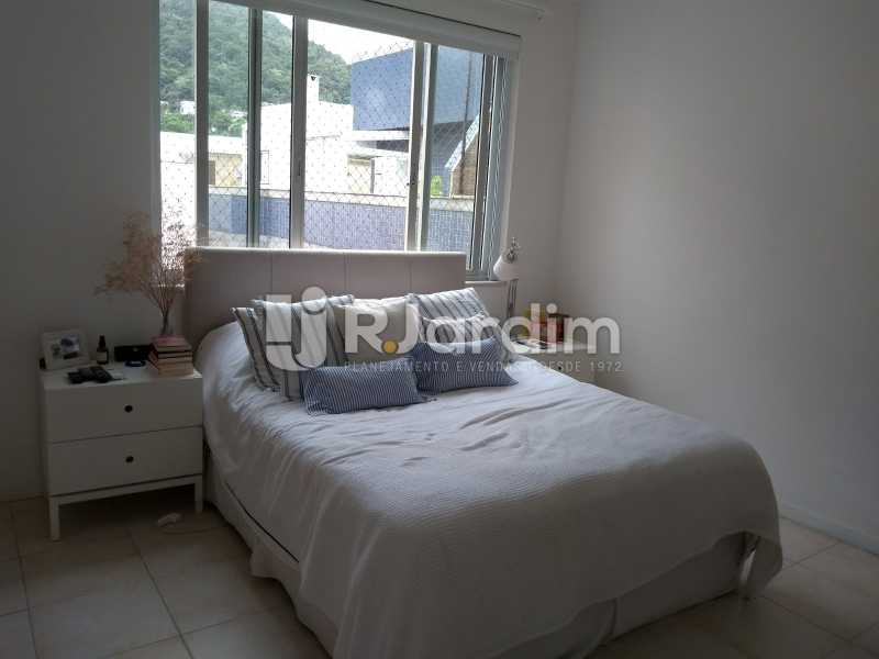 Conheça quarto/segundo piso do imóvel - Cobertura para venda Avenida Alexandre Ferreira,Lagoa, Zona Sul,Rio de Janeiro - R$ 2.600.000 - LACO30259 - 23 quarto/segundo piso - Cobertura para venda Avenida Alexandre Ferreira,Lagoa, Zona Sul,Rio de Janeiro - R$ 2.600.000 - LACO30259 - 23
