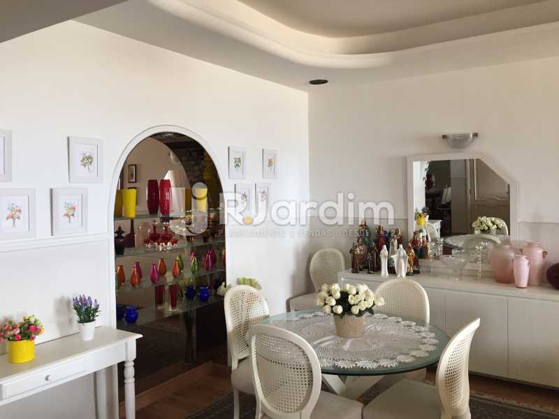 Conheça Sala do imóvel - Compra Venda Avaliação Imóveis Apartamento Copacabana 4 quartos - LAAP40725 - 8 Sala - Compra Venda Avaliação Imóveis Apartamento Copacabana 4 quartos - LAAP40725 - 8