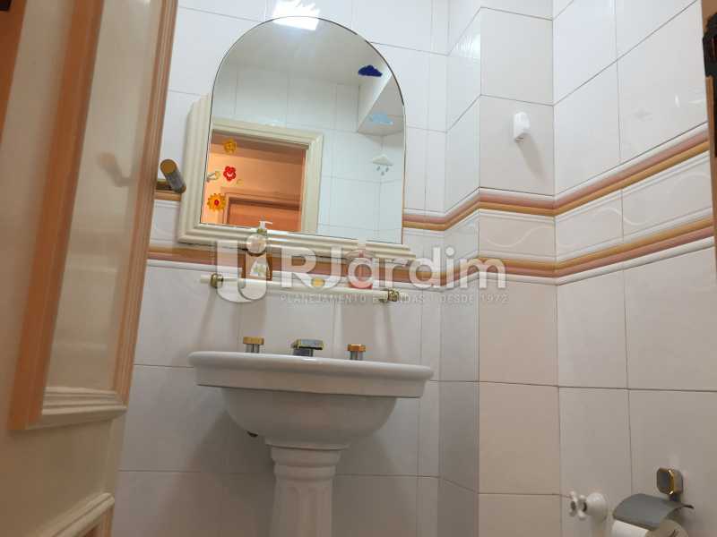 Conheça Suíte do imóvel - Compra Venda Avaliação Imóveis Apartamento Copacabana 4 quartos - LAAP40725 - 16 Suíte - Compra Venda Avaliação Imóveis Apartamento Copacabana 4 quartos - LAAP40725 - 16