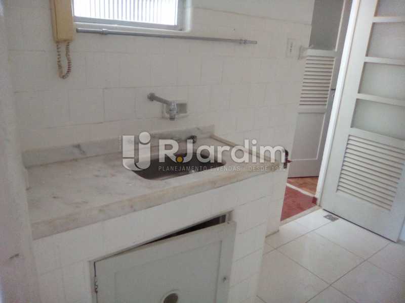 Conheça Cozinha do imóvel - Aluguel Administração Imóveis Apartamento Leblon 1 Quarto - LAAP10333 - 8 Cozinha - Aluguel Administração Imóveis Apartamento Leblon 1 Quarto - LAAP10333 - 8