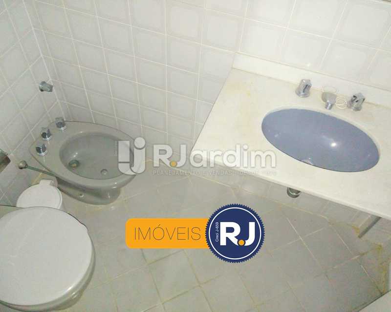 Conheça Banheiro Social do imóvel - Compra Venda Avaliação Imóveis Apartamento Botafogo 2 Quartos - LAAP21352 - 16 Banheiro Social - Compra Venda Avaliação Imóveis Apartamento Botafogo 2 Quartos - LAAP21352 - 16