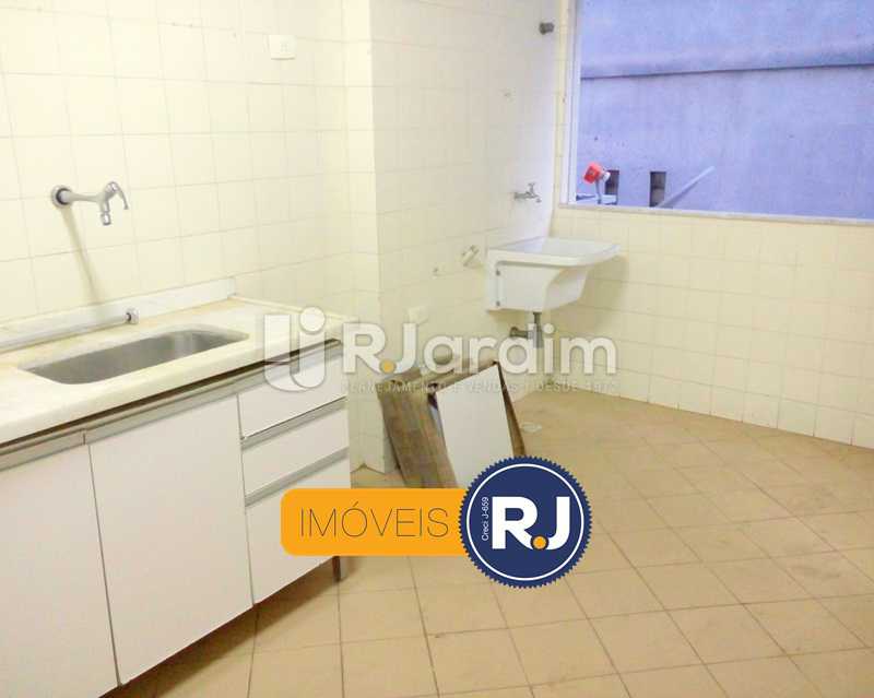 Conheça Cozinha do imóvel - Compra Venda Avaliação Imóveis Apartamento Botafogo 2 Quartos - LAAP21352 - 19 Cozinha - Compra Venda Avaliação Imóveis Apartamento Botafogo 2 Quartos - LAAP21352 - 19