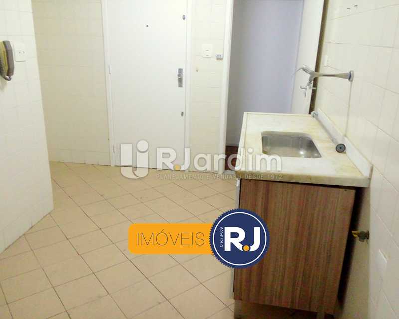Conheça Cozinha do imóvel - Compra Venda Avaliação Imóveis Apartamento Botafogo 2 Quartos - LAAP21352 - 20 Cozinha - Compra Venda Avaliação Imóveis Apartamento Botafogo 2 Quartos - LAAP21352 - 20