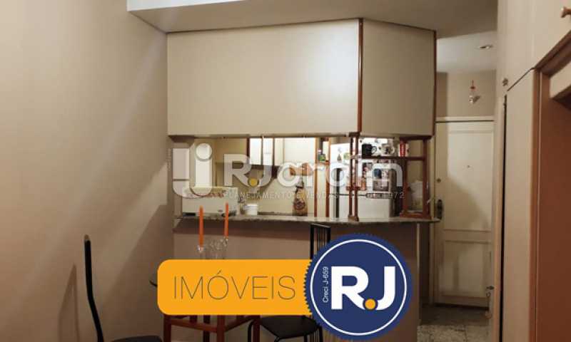 Conheça Vista Entrada do imóvel - Compra Venda Avaliação Imóveis Kitnet/Conjugado Botafogo - LAKI10032 - 4 Vista Entrada - Compra Venda Avaliação Imóveis Kitnet/Conjugado Botafogo - LAKI10032 - 4