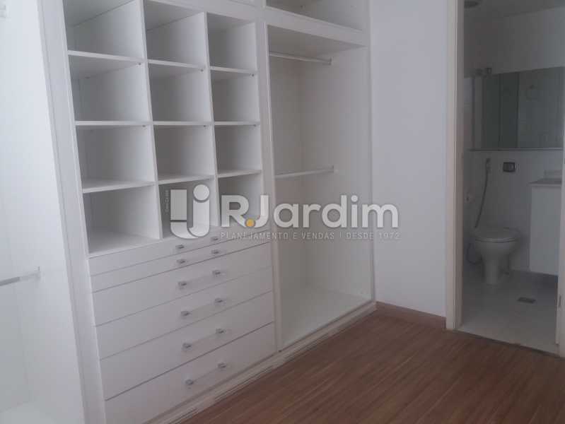 Conheça Suíte do imóvel - Apartamento Rua Jardim Botânico,Jardim Botânico, Zona Sul,Rio de Janeiro, RJ À Venda, 3 Quartos, 73m² - LAAP31907 - 26 Suíte - Apartamento Rua Jardim Botânico,Jardim Botânico, Zona Sul,Rio de Janeiro, RJ À Venda, 3 Quartos, 73m² - LAAP31907 - 26