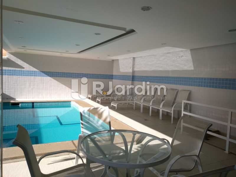 Conheça piscina do imóvel - Compra Venda Avaliação Imóveis Flat Residencial Ipanema 2 quartos - LAFL20084 - 13 piscina - Compra Venda Avaliação Imóveis Flat Residencial Ipanema 2 quartos - LAFL20084 - 13