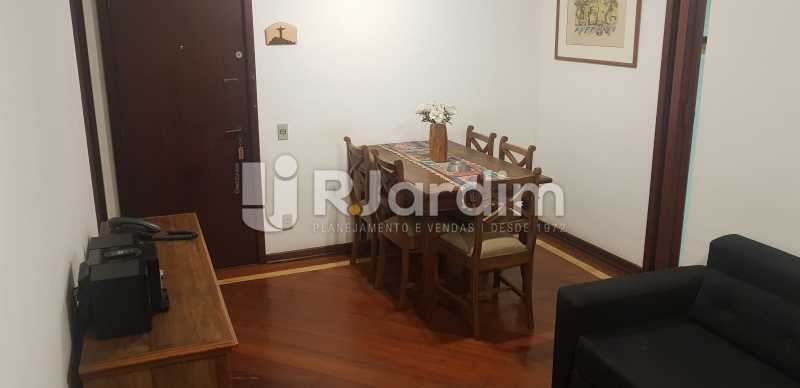 Conheça sala do imóvel - Compra Venda Avaliação Imóveis Flat Residencial Ipanema 2 quartos - LAFL20084 - 3 sala - Compra Venda Avaliação Imóveis Flat Residencial Ipanema 2 quartos - LAFL20084 - 3
