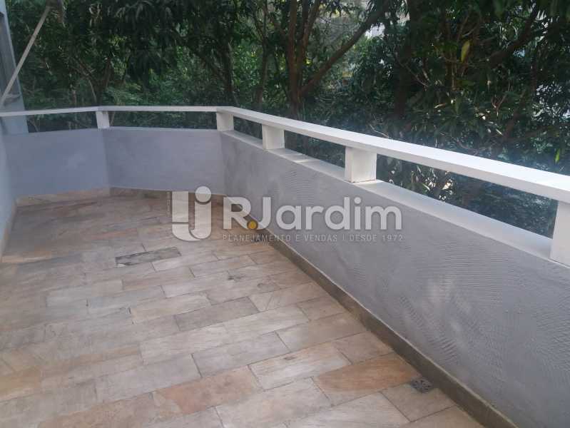 Conheça Varanda/sala do imóvel - Casa À Venda - Humaitá - Rio de Janeiro - RJ - LACA40041 - 4 Varanda/sala - Casa À Venda - Humaitá - Rio de Janeiro - RJ - LACA40041 - 4