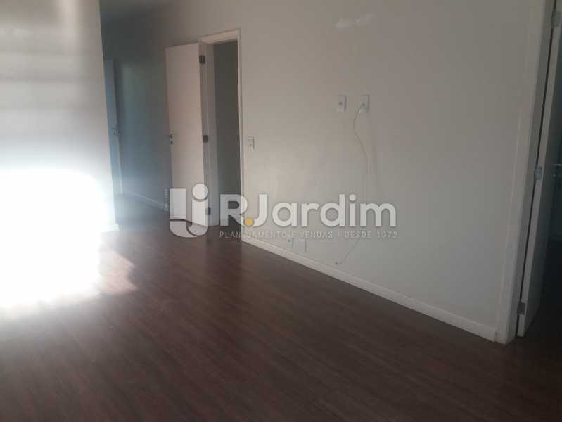 Conheça Suíte do imóvel - Casa À Venda - Humaitá - Rio de Janeiro - RJ - LACA40041 - 12 Suíte - Casa À Venda - Humaitá - Rio de Janeiro - RJ - LACA40041 - 12