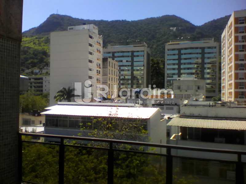 Conheça 20 Vista panorâmica montanha do imóvel - Compra Venda Imóveis Cobertura Tijuca 4 Quartos - LACO40168 - 21 20 Vista panorâmica montanha - Compra Venda Imóveis Cobertura Tijuca 4 Quartos - LACO40168 - 21