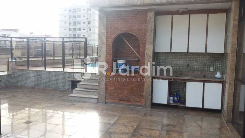 Conheça 10 Churrasqueira 2° piso do imóvel - Compra Venda Imóveis Cobertura Tijuca 4 Quartos - LACO40168 - 11 10 Churrasqueira 2° piso - Compra Venda Imóveis Cobertura Tijuca 4 Quartos - LACO40168 - 11