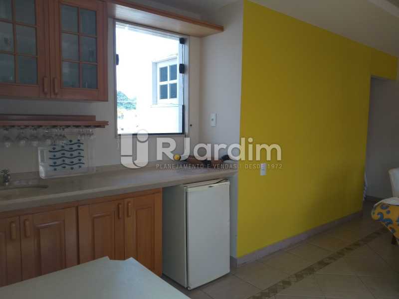 Conheça cozinha de apoio / terraço do imóvel - Compra Venda Avaliação Imóveis Cobertura Ipanema 4 quartos - LACO40162 - 11 cozinha de apoio / terraço - Compra Venda Avaliação Imóveis Cobertura Ipanema 4 quartos - LACO40162 - 11