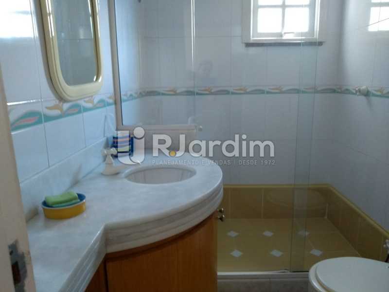 Conheça banheiro / 2d piso do imóvel - Compra Venda Avaliação Imóveis Cobertura Ipanema 4 quartos - LACO40162 - 17 banheiro / 2d piso - Compra Venda Avaliação Imóveis Cobertura Ipanema 4 quartos - LACO40162 - 17