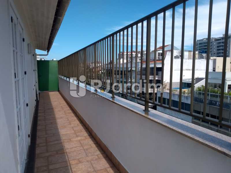 Conheça varanda lateral / terraço do imóvel - Compra Venda Avaliação Imóveis Cobertura Ipanema 4 quartos - LACO40162 - 7 varanda lateral / terraço - Compra Venda Avaliação Imóveis Cobertura Ipanema 4 quartos - LACO40162 - 7