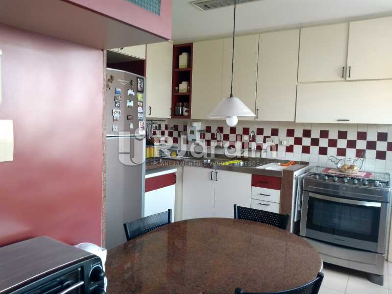 Conheça cozinha do imóvel - Compra Venda Avaliação Imóveis Cobertura Ipanema 4 quartos - LACO40162 - 31 cozinha - Compra Venda Avaliação Imóveis Cobertura Ipanema 4 quartos - LACO40162 - 31