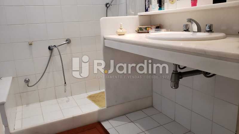 Conheça Banheiro foto 1 do imóvel - Imóveis Compra Venda Apartamento São Conrado 4 Quartos - LAAP40732 - 4 Banheiro foto 1 - Imóveis Compra Venda Apartamento São Conrado 4 Quartos - LAAP40732 - 4