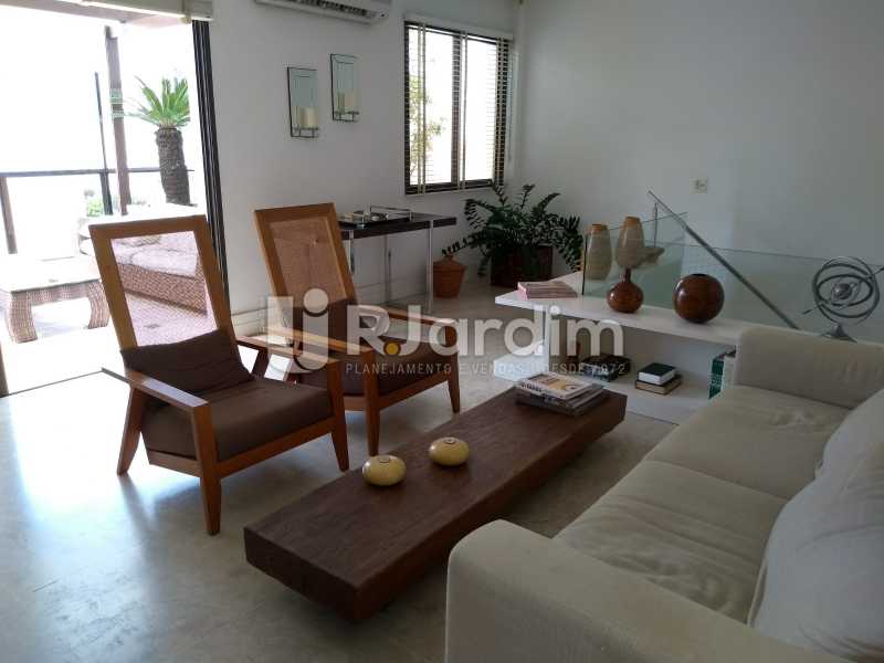 Conheça sala de estar /2do piso do imóvel - Compra Venda Avaliação Imóveis Cobertura Leblon 4 Quartos - LACO40166 - 23 sala de estar /2do piso - Compra Venda Avaliação Imóveis Cobertura Leblon 4 Quartos - LACO40166 - 23