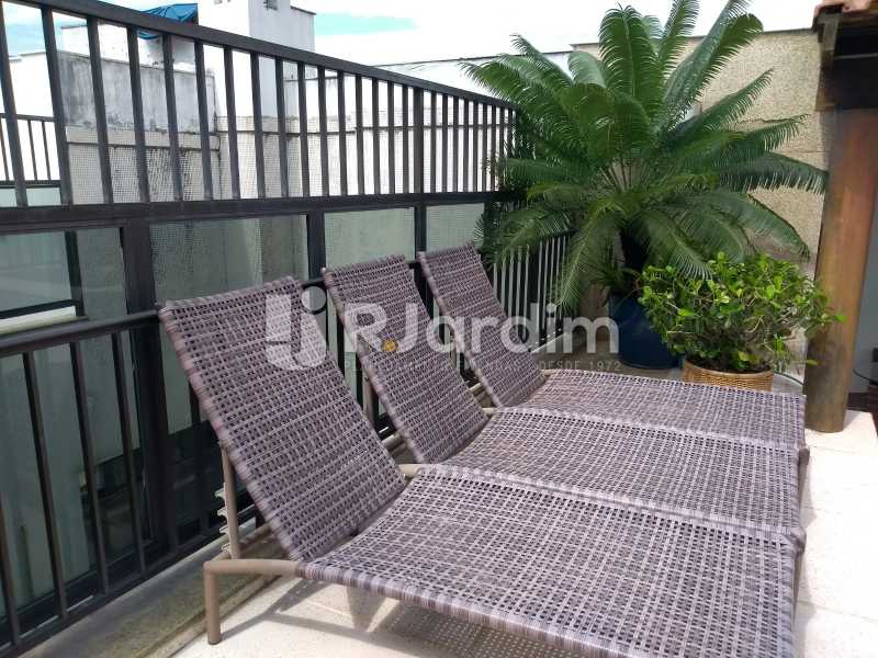 Conheça terraço do imóvel - Compra Venda Avaliação Imóveis Cobertura Leblon 4 Quartos - LACO40166 - 28 terraço - Compra Venda Avaliação Imóveis Cobertura Leblon 4 Quartos - LACO40166 - 28