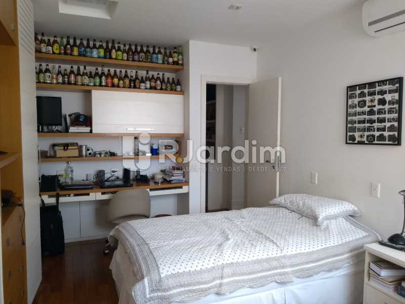 Conheça suíte 2 do imóvel - Compra Venda Avaliação Imóveis Cobertura Leblon 4 Quartos - LACO40166 - 21 suíte 2 - Compra Venda Avaliação Imóveis Cobertura Leblon 4 Quartos - LACO40166 - 21