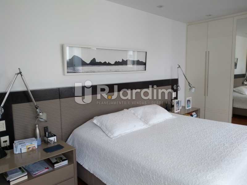 Conheça suite master do imóvel - Compra Venda Avaliação Imóveis Cobertura Leblon 4 Quartos - LACO40166 - 16 suite master - Compra Venda Avaliação Imóveis Cobertura Leblon 4 Quartos - LACO40166 - 16