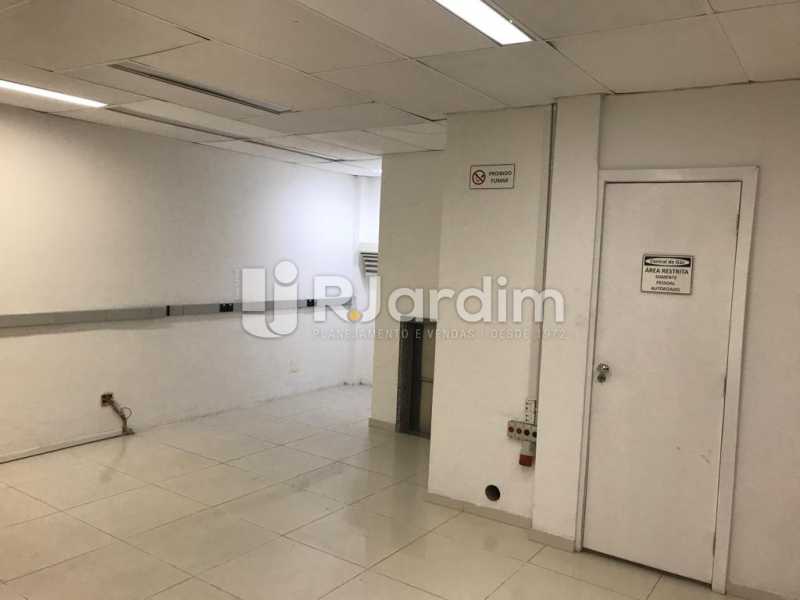Conheça Prédio do imóvel - Prédio Comercial Botafogo Aluguel Administração Imóveis - LAPR00041 - 24 Prédio - Prédio Comercial Botafogo Aluguel Administração Imóveis - LAPR00041 - 24