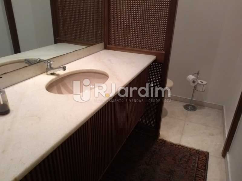 Conheça banheiro do imóvel - Compra Venda Avaliação Imóveis Apartamento Lagoa 4 Quartos - LAAP40734 - 20 banheiro - Compra Venda Avaliação Imóveis Apartamento Lagoa 4 Quartos - LAAP40734 - 20