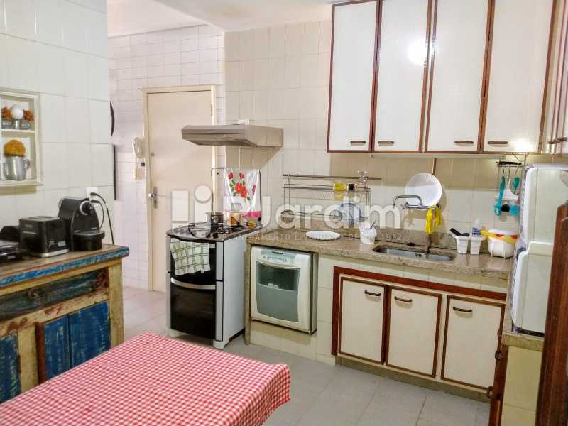 Conheça Cozinha do imóvel - Compra Venda Avaliação Imóveis Apartamento Humaitá 3 Quartos - LAAP31951 - 27 Cozinha - Compra Venda Avaliação Imóveis Apartamento Humaitá 3 Quartos - LAAP31951 - 27