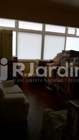 Conheça sala do imóvel - Compra Venda Avaliação Imóveis Apartamento Copacabana 3 Quartos - LAAP31960 - 6 sala - Compra Venda Avaliação Imóveis Apartamento Copacabana 3 Quartos - LAAP31960 - 6