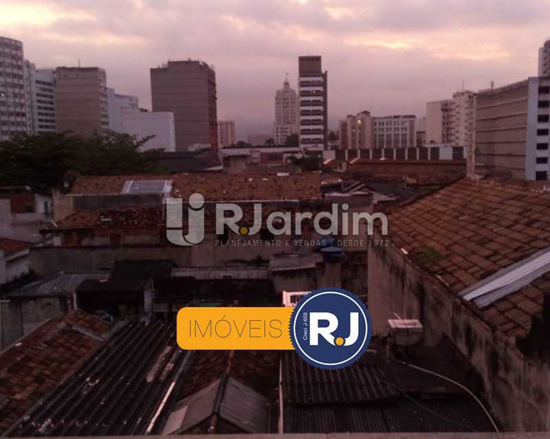 Conheça 3 Vista varanda interna do imóvel - Compra Venda Apartamento Residencial Comercial Centro 1 Quarto - LAAP10338 - 4 3 Vista varanda interna - Compra Venda Apartamento Residencial Comercial Centro 1 Quarto - LAAP10338 - 4