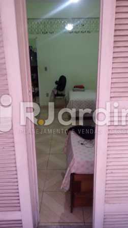 Conheça 8 Quarto do imóvel - Compra Venda Apartamento Residencial Comercial Centro 1 Quarto - LAAP10338 - 9 8 Quarto - Compra Venda Apartamento Residencial Comercial Centro 1 Quarto - LAAP10338 - 9