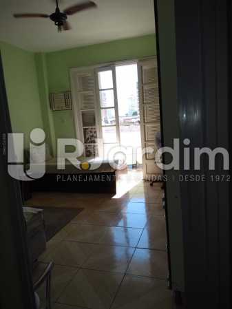 Conheça 1 Quarto do imóvel - Compra Venda Apartamento Residencial Comercial Centro 1 Quarto - LAAP10338 - 1 1 Quarto - Compra Venda Apartamento Residencial Comercial Centro 1 Quarto - LAAP10338 - 1