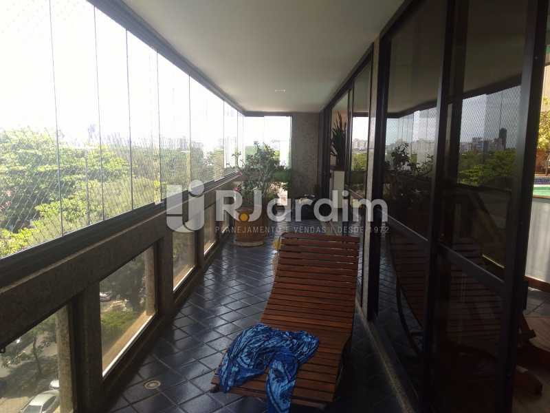 Conheça Varanda do imóvel - Aluguel Administração Imóveis Apartamento Duplex Lagoa 4 Quartos - LAAP32015 - 5 Varanda - Aluguel Administração Imóveis Apartamento Duplex Lagoa 4 Quartos - LAAP32015 - 5