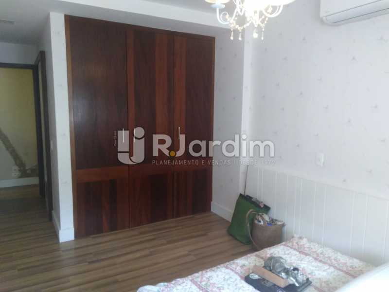 Conheça Suíte III do imóvel - Aluguel Administração Imóveis Apartamento Duplex Lagoa 4 Quartos - LAAP32015 - 17 Suíte III - Aluguel Administração Imóveis Apartamento Duplex Lagoa 4 Quartos - LAAP32015 - 17
