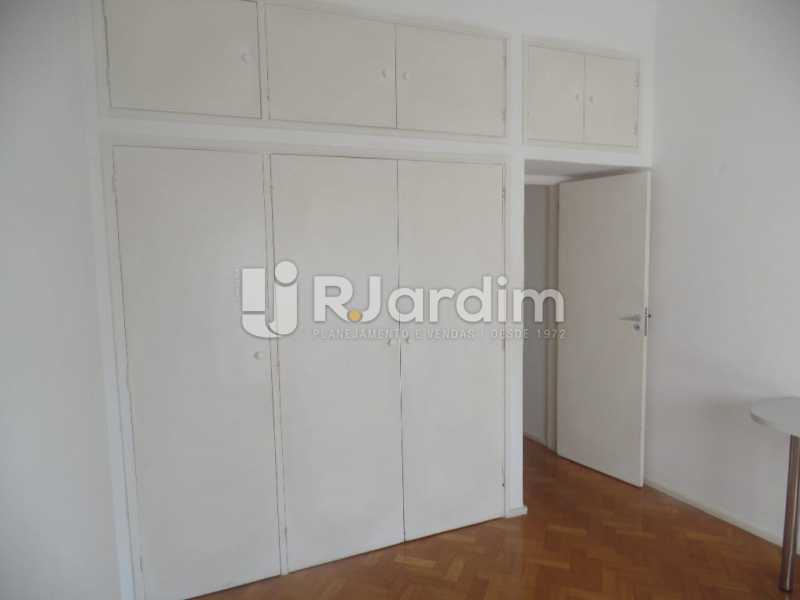 Conheça Quarto com armários do imóvel - Apartamento Copacabana 4 Quartos Aluguel Administração Imóveis - LAAP40740 - 10 Quarto com armários - Apartamento Copacabana 4 Quartos Aluguel Administração Imóveis - LAAP40740 - 10