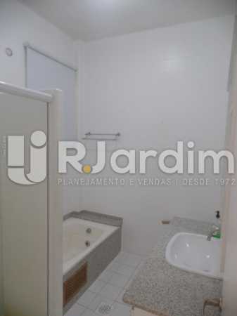 Conheça Banheiro master do imóvel - Apartamento Copacabana 4 Quartos Aluguel Administração Imóveis - LAAP40740 - 13 Banheiro master - Apartamento Copacabana 4 Quartos Aluguel Administração Imóveis - LAAP40740 - 13