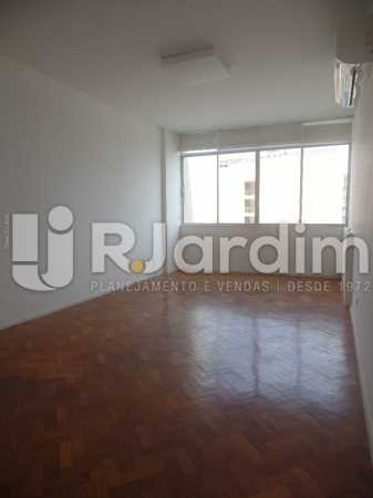 Conheça sala do imóvel - Apartamento Copacabana 4 Quartos Aluguel Administração Imóveis - LAAP40740 - 5 sala - Apartamento Copacabana 4 Quartos Aluguel Administração Imóveis - LAAP40740 - 5