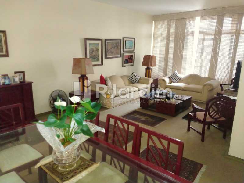 Conheça Sala do imóvel - Compra Venda Avaliação Imóveis Apartamento Copacabana 3 Quartos - LAAP31977 - 3 Sala - Compra Venda Avaliação Imóveis Apartamento Copacabana 3 Quartos - LAAP31977 - 3