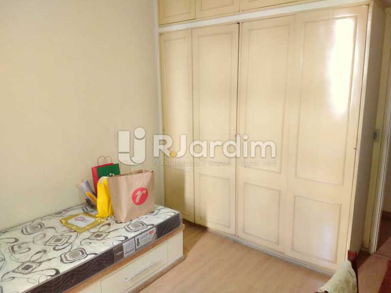 Conheça Quarto 2 do imóvel - Compra Venda Avaliação Imóveis Apartamento Copacabana 3 Quartos - LAAP31977 - 12 Quarto 2 - Compra Venda Avaliação Imóveis Apartamento Copacabana 3 Quartos - LAAP31977 - 12