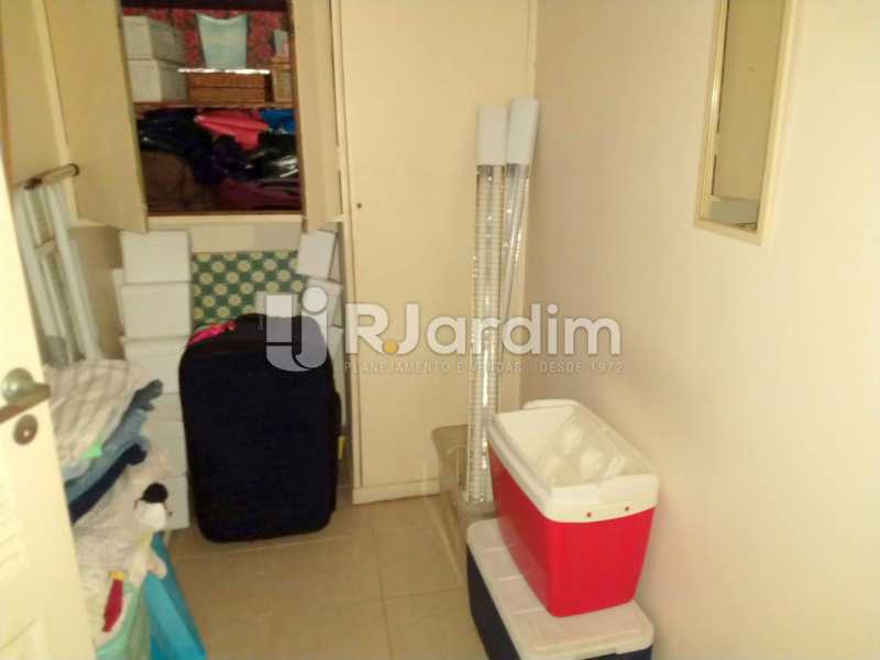 Conheça Quarto de Empregada do imóvel - Compra Venda Avaliação Imóveis Apartamento Copacabana 3 Quartos - LAAP31977 - 28 Quarto de Empregada - Compra Venda Avaliação Imóveis Apartamento Copacabana 3 Quartos - LAAP31977 - 28