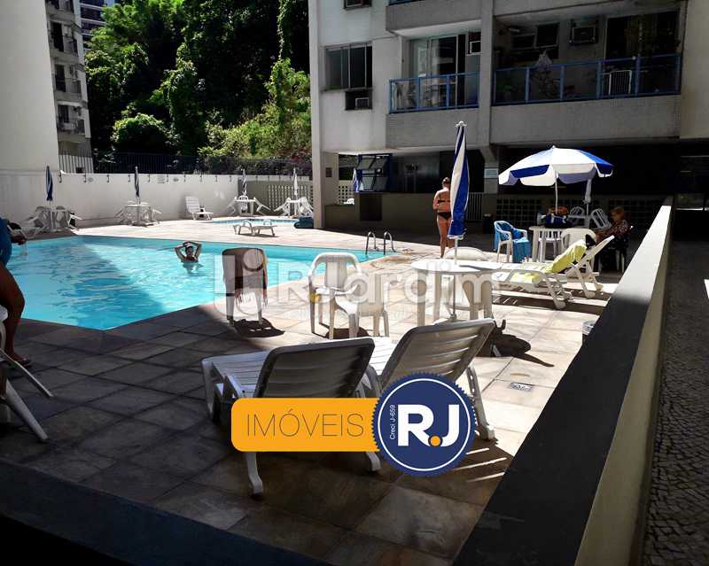 Conheça Piscina do imóvel - Aluguel Administração Imóveis Flat Residencial Humaitá 2 Quartos - LAFL20085 - 6 Piscina - Aluguel Administração Imóveis Flat Residencial Humaitá 2 Quartos - LAFL20085 - 6