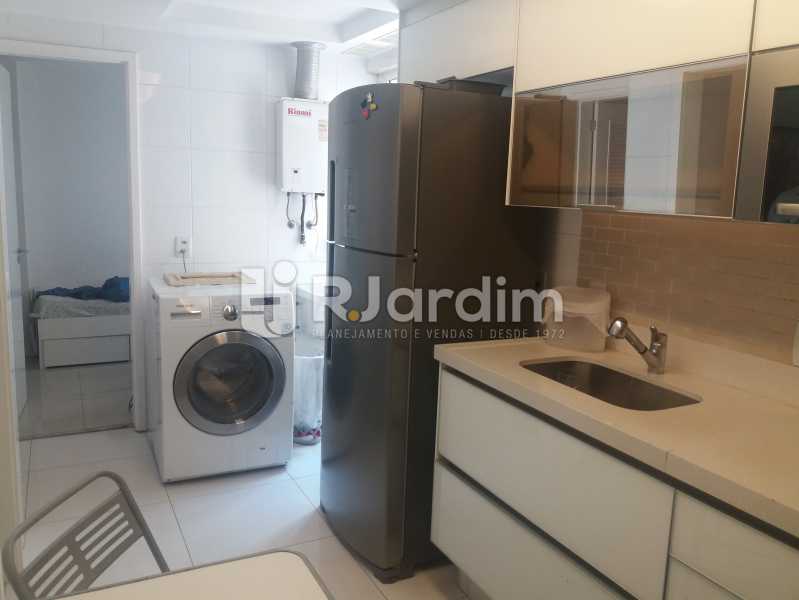 Conheça Cozinha, área do imóvel - Cobertura À Venda - Lagoa - Rio de Janeiro - RJ - LACO30264 - 26 Cozinha, área - Cobertura À Venda - Lagoa - Rio de Janeiro - RJ - LACO30264 - 26