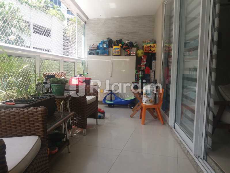 Conheça Varanda do imóvel - Cobertura À Venda - Lagoa - Rio de Janeiro - RJ - LACO30264 - 6 Varanda - Cobertura À Venda - Lagoa - Rio de Janeiro - RJ - LACO30264 - 6