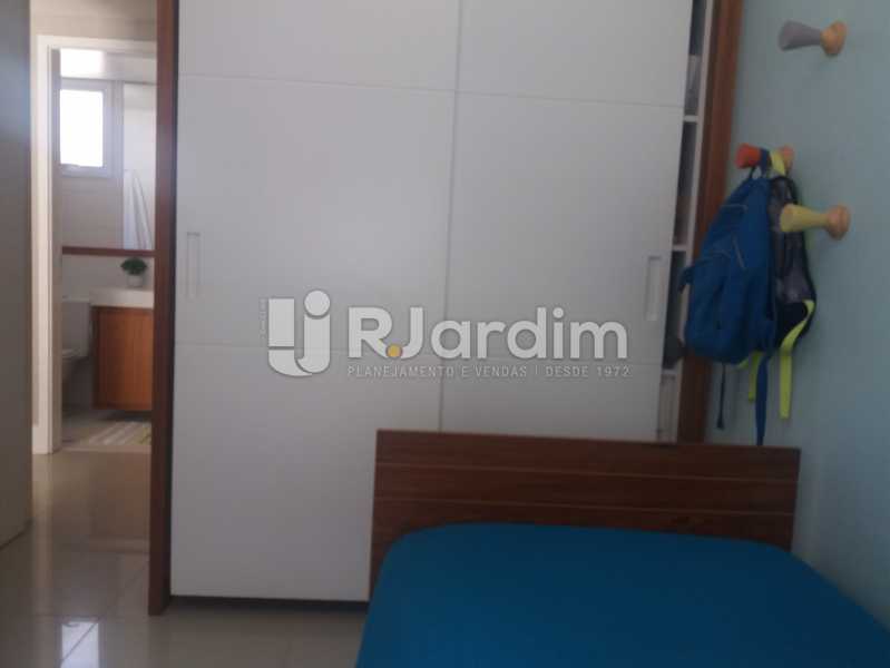 Conheça Quarto do imóvel - Cobertura À Venda - Lagoa - Rio de Janeiro - RJ - LACO30264 - 24 Quarto - Cobertura À Venda - Lagoa - Rio de Janeiro - RJ - LACO30264 - 24