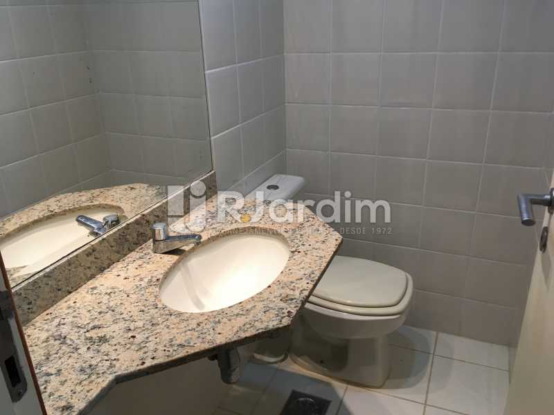 Conheça Lavabo do imóvel - Compra Venda Avaliação Imóvel - LAAP40741 - 29 Lavabo - Compra Venda Avaliação Imóvel - LAAP40741 - 29